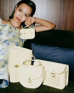 The 11 Inch Satchel - Vanilla -Cambridge Satchel 12 d588f7e3 a963 420e b399 9557ef06818f 723429